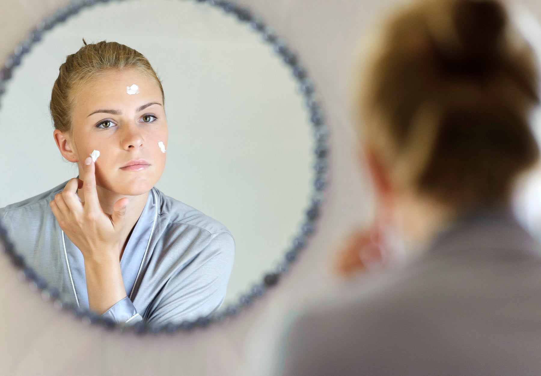 Skin Dryness on Face? Here’s How To Fix It