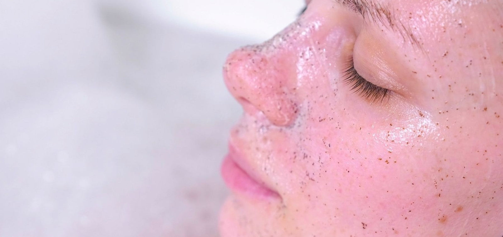 Skin Exfoliation Guide: How To Choose The Best Exfoliant Based On Your Skin Goals