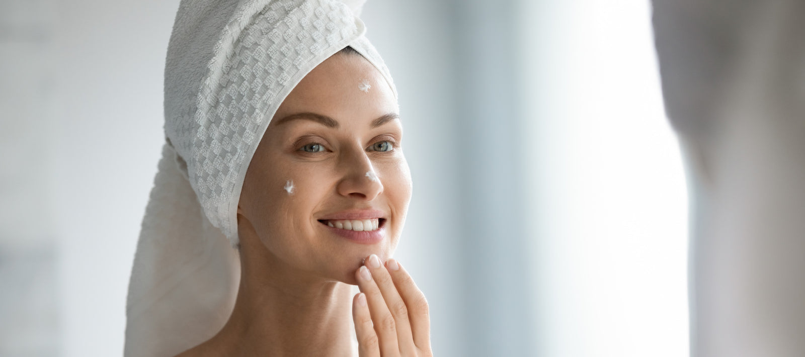 Morning vs Nighttime Skincare Routines: How to Choose Which Products to Include in Each